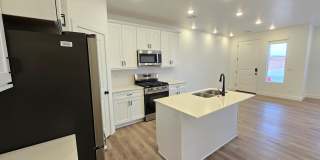 Newer Desert Color Town Home Gallery 1