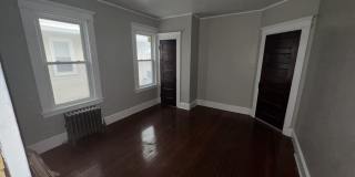 882-884 Howard Ave Gallery 1