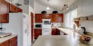 Beautiful, Light-Filled 4 bed, 2 bath North Boulder Home! Gallery 6