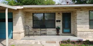 715 EDGEBROOK LN 715 EDGEBROOK LN Gallery 1