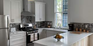 738 Mazant Street Gallery 1