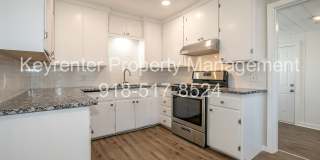 Beautiful 2 Bedroom Remodel! Available Today! Gallery 15