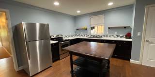 5 bedroom home with attached 3 car garage in Winchester Gallery 49