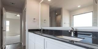 Luxury 4 Bedroom 3 Bathroom Home with bonus room & storm shelter in Deer Creek Schools- Neighborhood Pool/Park Gallery 15