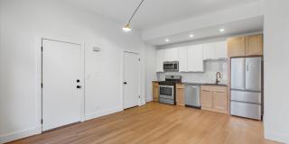 3211 West Le Moyne Street Gallery 4