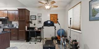 Charming 2 bedroom unit in Sparks Gallery 4