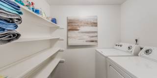 Lakeside Apartments Gallery 10