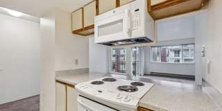 University Court Apartments Gallery 54