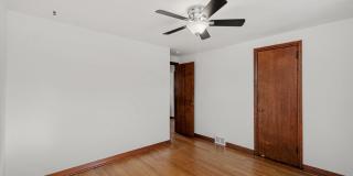 AVAILABLE JUNE 1ST!! 3 BEDROOM IN CARRICK! AVAILABLE JUNE 1ST!! 3 BEDROOM IN CARRICK! Gallery 12