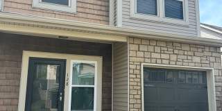 Two master suites - Super Location - Must See! Gallery 1