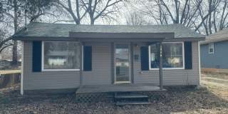 Cute 2 bedroom 1 bath recently renovated home Gallery 1