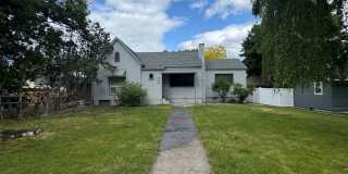 Charming 3 Bed Rental in Prime Location Gallery 1