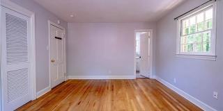 Room in 5 Bedroom Home at Kinnamon Rd Gallery 20