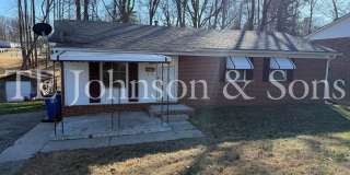 Charming 3BR/2BA Home with Hardwood Floors, Bonus Room  Outdoor Living Gallery 1