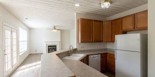 Beautifully maintained 4 bedroom, 2.5 bathroom home for rent in South Chesapeake! Gallery 22