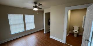 905 West Lynwood Avenue - 3 Gallery 18