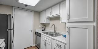 Waterfield Court Apartment Homes Gallery 1