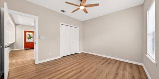 631 E Mistletoe Gallery 13