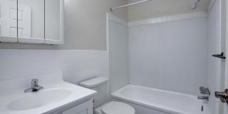Silver Lake Manor Gallery 18