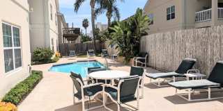 109 Retama St. Gallery 16