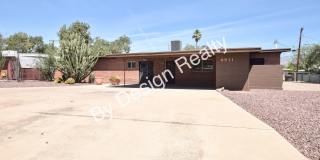 Spacious 3 Bed 2 Bath Eastside Home w/Huge Yard & Fireplace Gallery 5