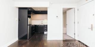 72 Maujer Street Gallery 2