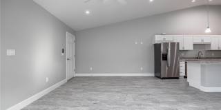 184 Village Circle Gallery 10