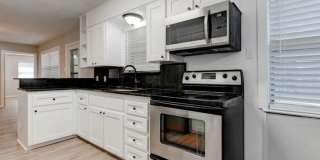 AVAILABLE BEGINNING OF MAY! APPLY ON OUR WEBSITE!! Gallery 9