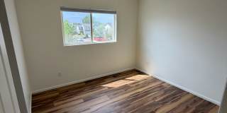 585 E 78th Dr Gallery 20