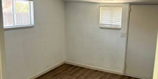 Charming 2 bed 1 bath near tower district Gallery 20