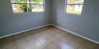 Beautiful 3BR/1BA Lakeland Home with Bonus Room Near Southeastern University! Gallery 11