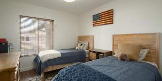 5161 E BECK Lane Gallery 11