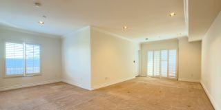 Spacious 3BR Condo with Luxury Finishes in Brentwood! Gallery 23