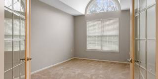 Marble Cliff Commons Gallery 51