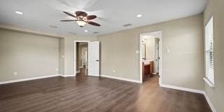 Beautiful Home in Exclusive Mill Creek Landing – Lawn Care & Pest Control Included! Gallery 18