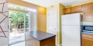13 Chatelaine Circle Southeast - 1 13 Chatelaine Circle Southeast - 1 Gallery 12