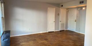 1300 N MEADE Street Gallery 4