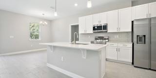 Modern New Home for Rent with Bonus Room in North Port Modern New Home for Rent with Bonus Room in North Port Gallery 5