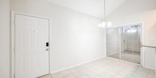 Gated Community townhome, with private garage Gallery 23