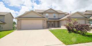 Large duplex in Vanderveen Gallery 1