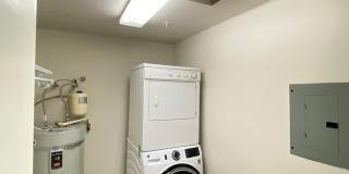 Spacious Seattle Condo - $2,200 Gallery 10