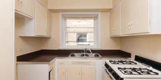 2721 Berwyn Gallery 2
