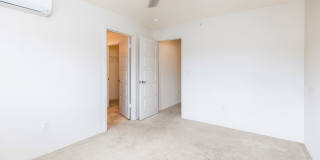 2bd, 2.5 bath, 1car garage w parking in driveway Gallery 14