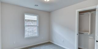 Brand New Construction in Varenna Landing! Gallery 23