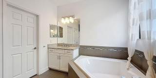 10701 LAUREL VISTA WAY Gallery 46