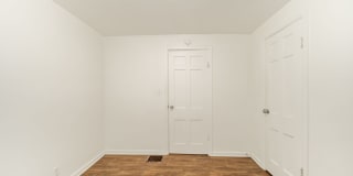 4326 Crittenden Avenue Gallery 11