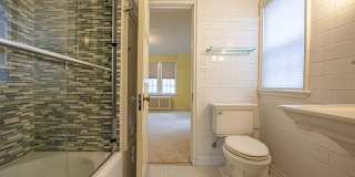 Gorgeous 5 Bedroom / 4.5 Bath Home located right off Happy Hollow Blvd! Gallery 26
