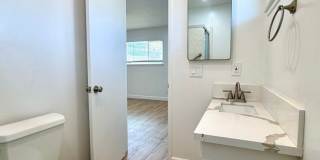 Beautifully Remodeled 2 Bed / 2 Bath Condo in Westarms – Prime Claremont Location! Gallery 23