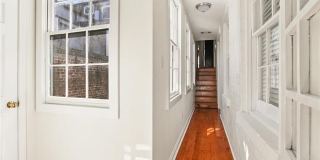 527 ST. ANN Gallery 11
