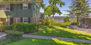 Shorewood Gallery 13